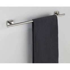 Wenko Porte-serviette Uno Mezzano -Le Coin Bain Parfait Boutique 1000243020 210129 09321300223 DETAILS P000000001000243020