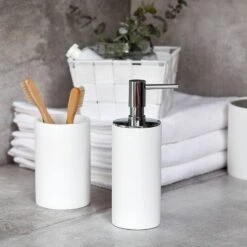 Wenko Distributeur De Savon Ida -Le Coin Bain Parfait Boutique 1000257763 210422 07401400376 MOOD DETAILS P000000001000257763 mood