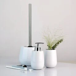 Wenko Brosse WC Malta -Le Coin Bain Parfait Boutique 1000257908 210422 07422200878 MOOD DETAILS P000000001000257908 mood