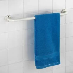 Wenko Porte-serviettes Basic -Le Coin Bain Parfait Boutique 1000271153 210608 11165500265 MOOD DETAILS P000000001000271153 mood