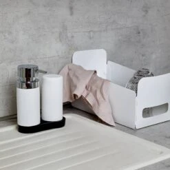 Wenko Distributeur Easy Squeeze (2 éléments) -Le Coin Bain Parfait Boutique 1000271161 210608 11174600324 MOOD DETAILS P000000001000271161 mood