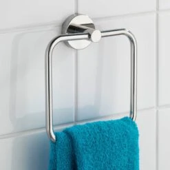 Wenko Anneau Porte-serviette Bosio -Le Coin Bain Parfait Boutique 1000287167 210827 13302700283 MOOD DETAILS P000000001000287167 mood