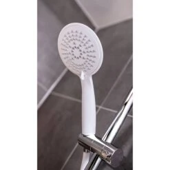 Wenko Pommeau De Douche Young Line -Le Coin Bain Parfait Boutique 1000352544 220519 020 MOOD DETAILS P000000001000352544 mood