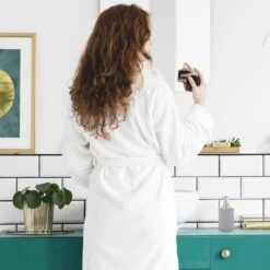 6 Accessoires Salle De Bain En Bambou -Le Coin Bain Parfait Boutique 1047c55560c54acdb0300f5de6bfc56e