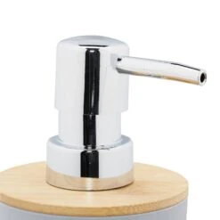 6 Accessoires Salle De Bain En Bambou -Le Coin Bain Parfait Boutique a62c538385b6482cbc282f3a756a7757