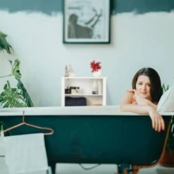 Armoire De Salle De Bain Sur Pied LAMELL -Le Coin Bain Parfait Boutique d81cfb722b24416586bb15f27eae12f7